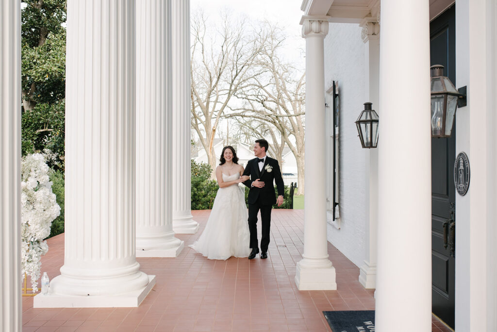 documentary approach to a wedding in austin texas at woodbine mansion by a documentary wedding photographer