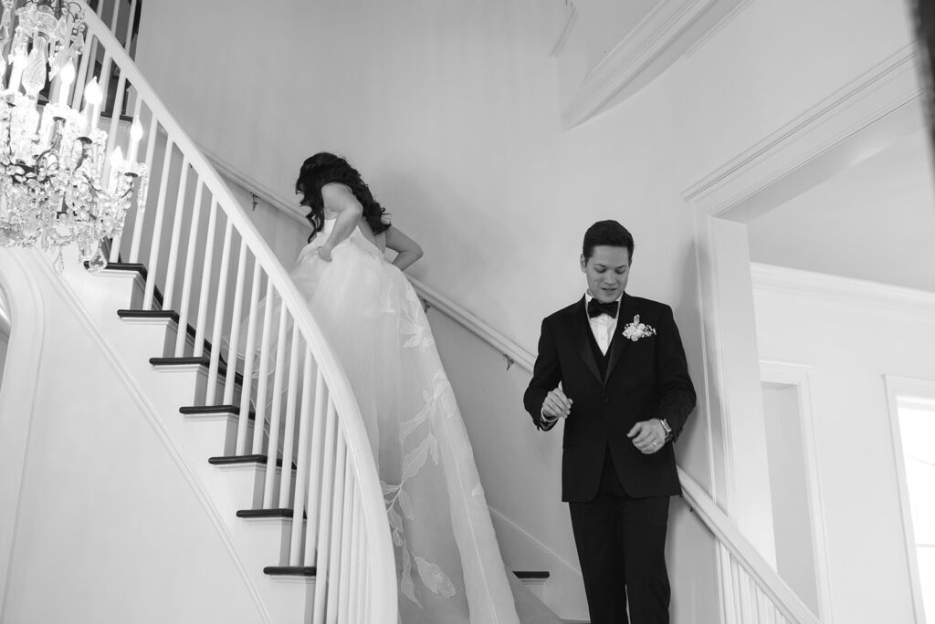 documentary approach to a wedding in austin texas at woodbine mansion by a documentary wedding photographer