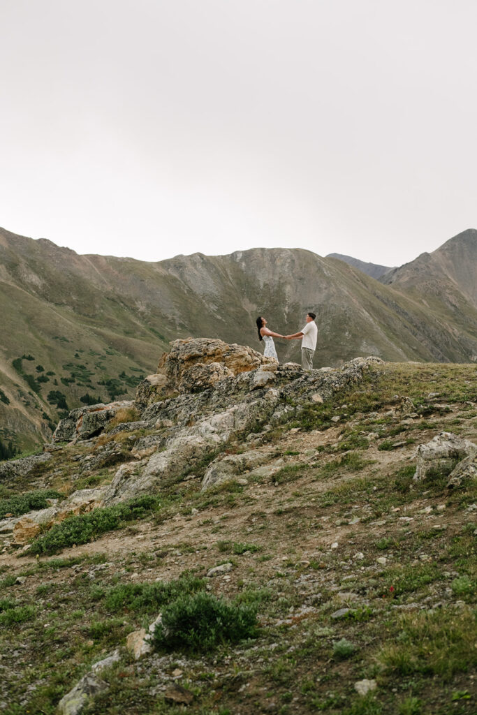 Colorado proposal photography in loveland pass
