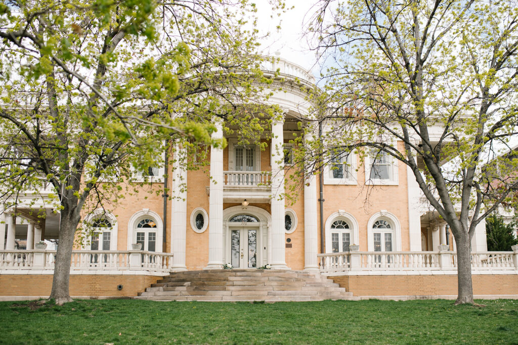 Spring Wedding at Grant Humphreys Mansion a downtown denver wedding venue 