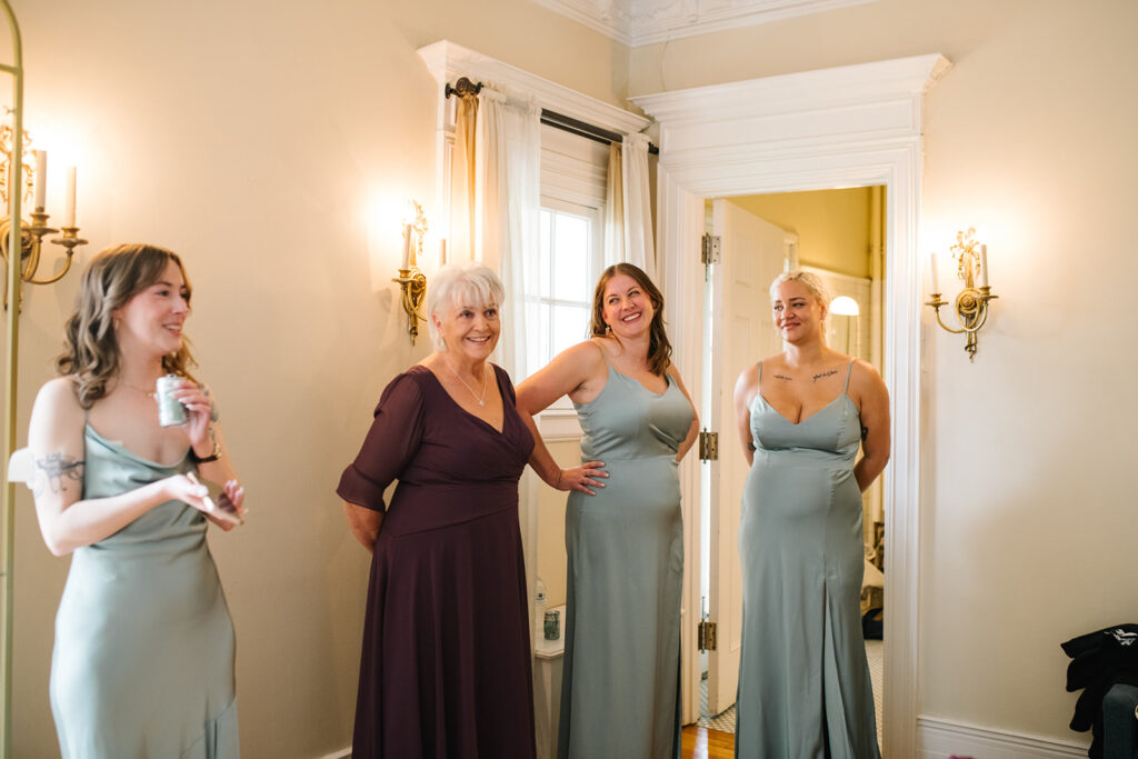 bridal party getting ready in Grant Humphreys Mansion wedding 