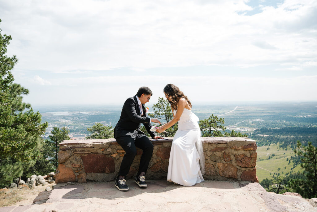 Sunrise Amphitheater elopement with mountain views