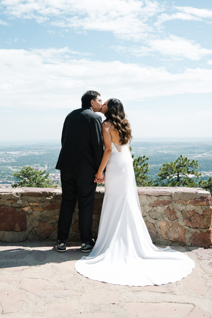 Sunrise Amphitheater elopement with mountain views